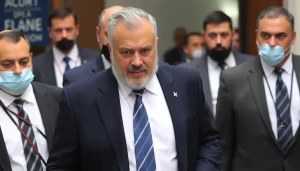 Fiscal en apuros enfrenta a la 'Ndrangheta en juicio maxi out-0-268